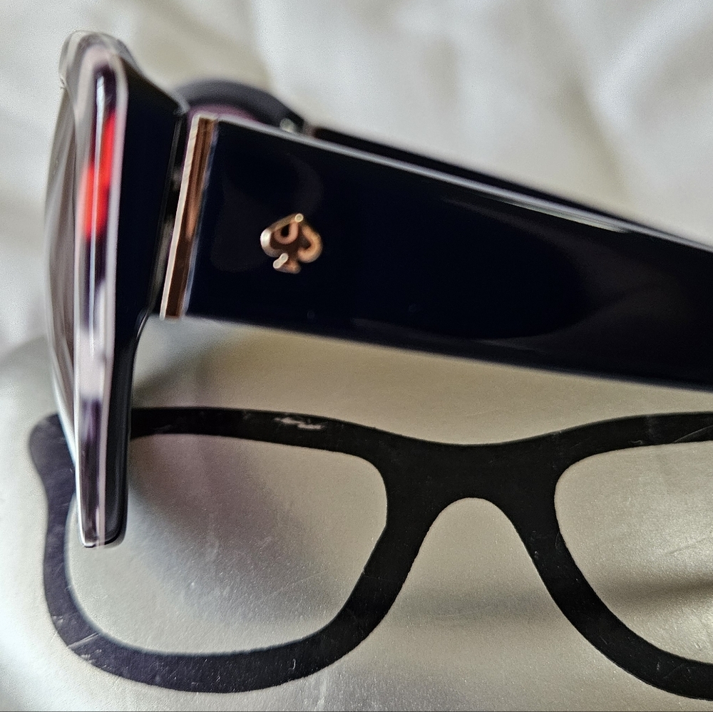 Kate Spade KIA/S Cat Eye Sunglasses - Red Black White Diagonal Dots - EUC - Picture 4 of 9